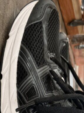 ASICS GEL-Contend 4 Running Shoes – Women’s Size 8.5 (Black)
